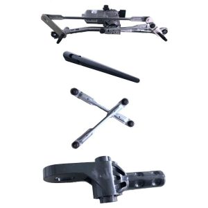 إدخالات مصبوبة بالحقن