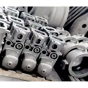 صب الحديد الرمادي والمرن